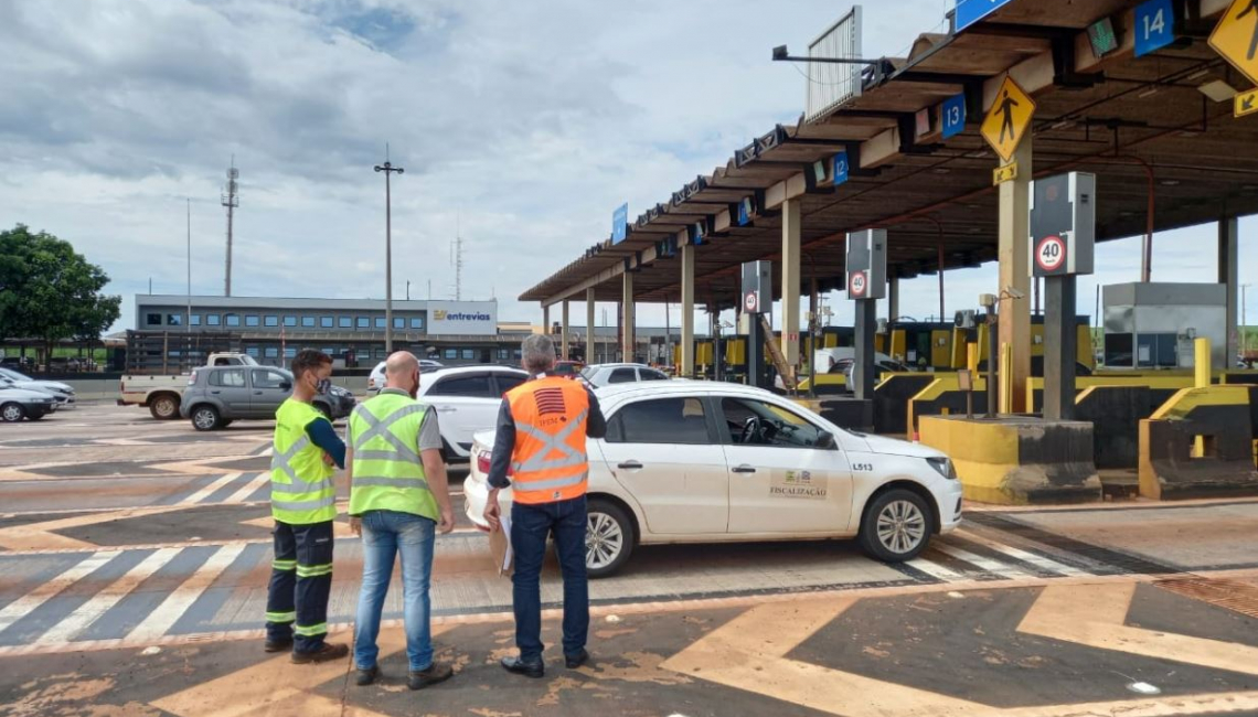 Ipem-SP verifica radares na Rodovia Atílio Balbo (SP 322) em Sertãozinho